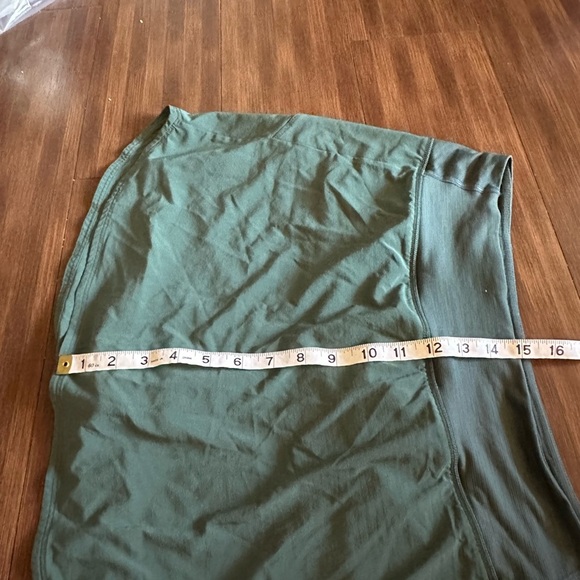 Outdoor Voices Evergreen Hudson Skort size medium EUC size XL - Picture 9 of 9